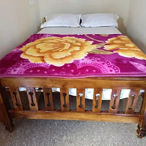 *** Hotel Oyo 8206 K J Residency India